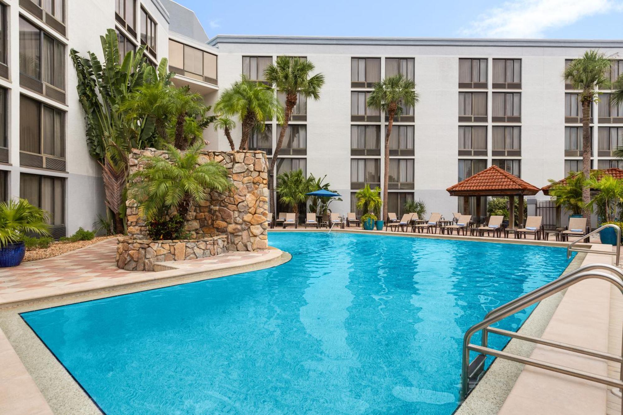 Doubletree By Hilton Fort Myers At Bell Tower Shops Zewnętrze zdjęcie