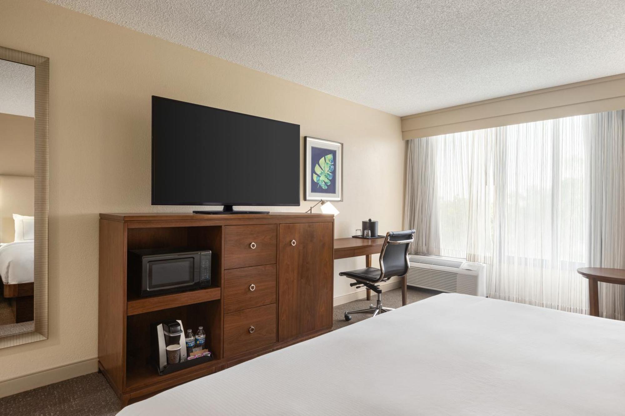 Doubletree By Hilton Fort Myers At Bell Tower Shops Zewnętrze zdjęcie