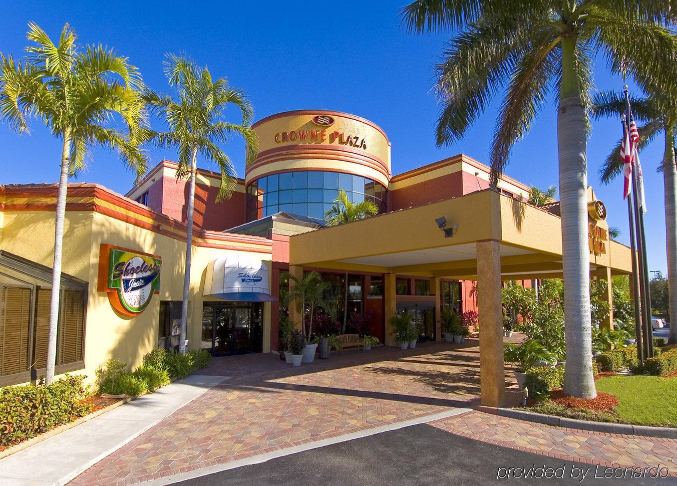 Doubletree By Hilton Fort Myers At Bell Tower Shops Zewnętrze zdjęcie