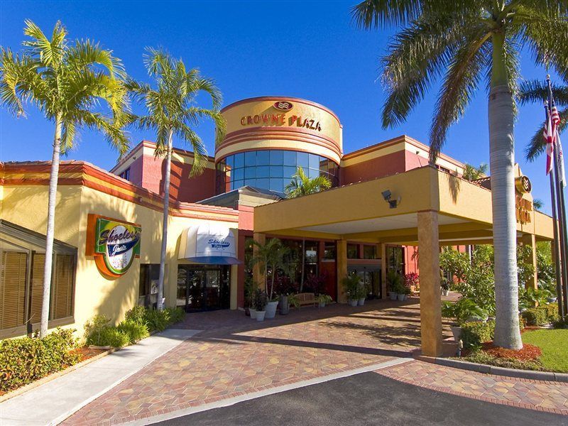 Doubletree By Hilton Fort Myers At Bell Tower Shops Zewnętrze zdjęcie