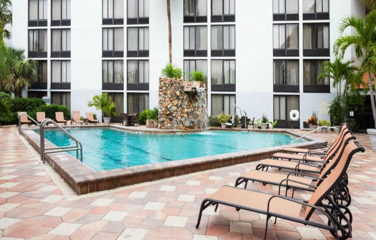 Doubletree By Hilton Fort Myers At Bell Tower Shops Zewnętrze zdjęcie